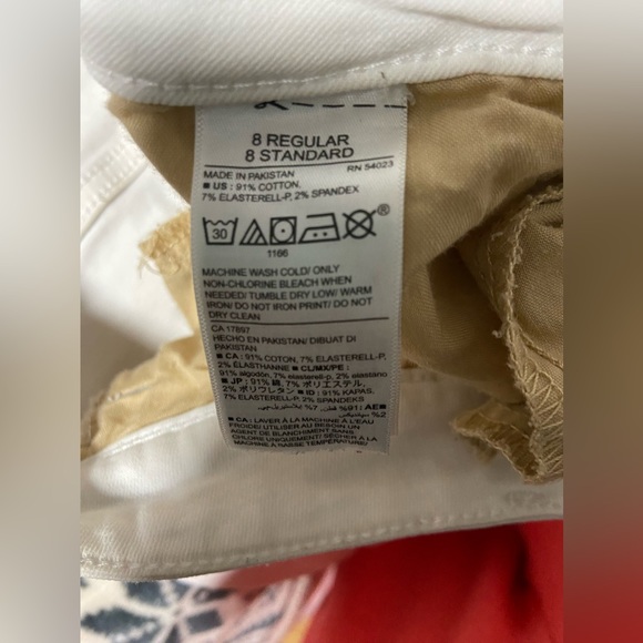 Old Navy Rockstar White Jeans - Picture 5 of 5